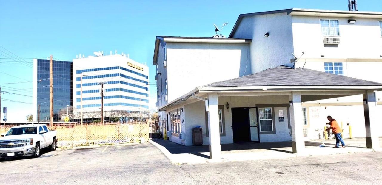 Econo Lodge San Antonio Near Seaworld - Medical Center Exterior foto
